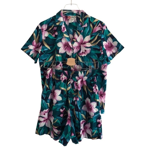 Hilo Hattie Two Piece Floral Hawaiian Shirt And Shorts Set Medium - Picture 1 of 11